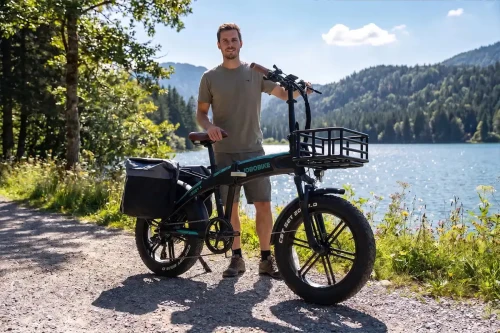 Wygodny rower elektryczny do codziennych przejazdo.webp